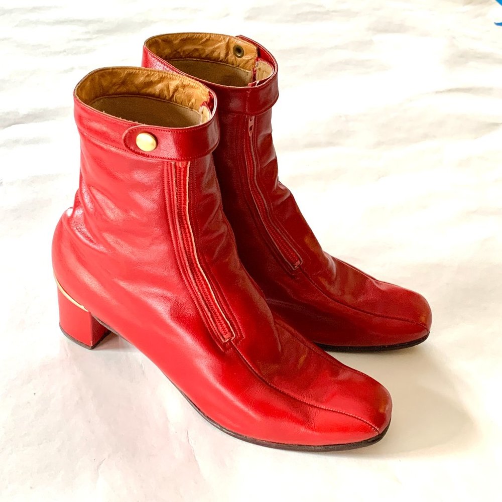 Vintage Red Mod Boots - McB's Tall Girls Flattering Footwear - Size 10.5 B